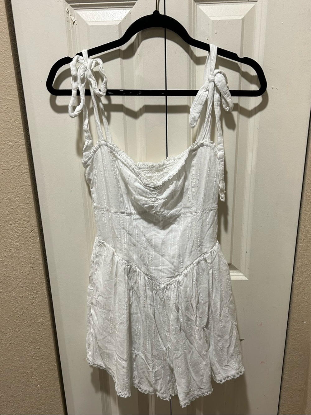 Show Me Your Mumu The Regal White Romper , size M - Picture 4 of 10
